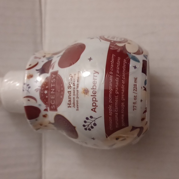 4/$40 New Scentsy "Appleberry" Hand Soap Pump (Sealed) - Picture 1 of 4